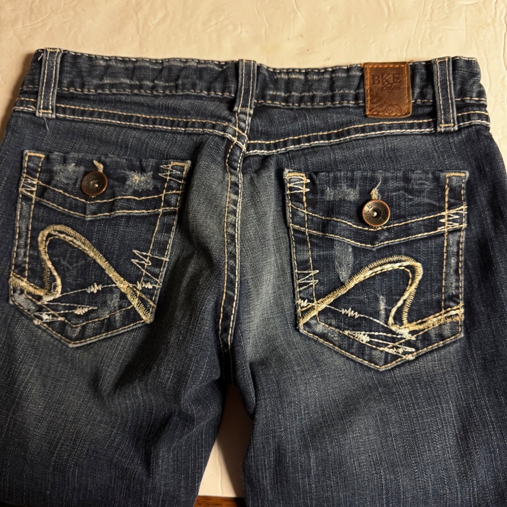 BKE Sabrina Denim Capris Womens 29 Stretch Embroidered Flap Pocket Crop